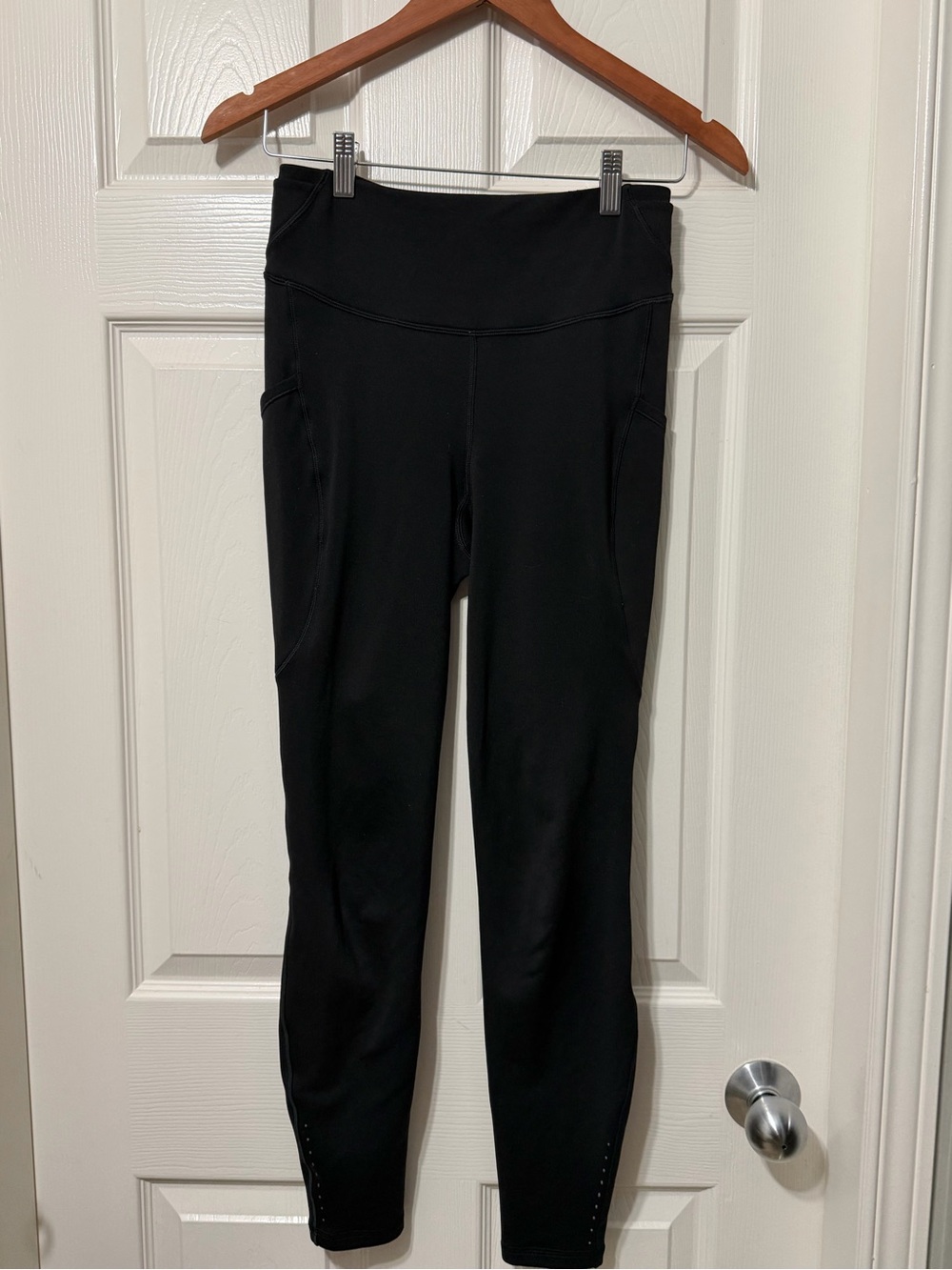 Lululemon athletica fast and free high rise fleece tight size 6 euc